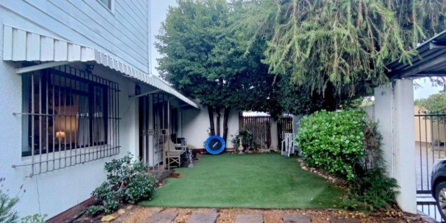 4 Bedroom Property for Sale in Pinelands Western Cape